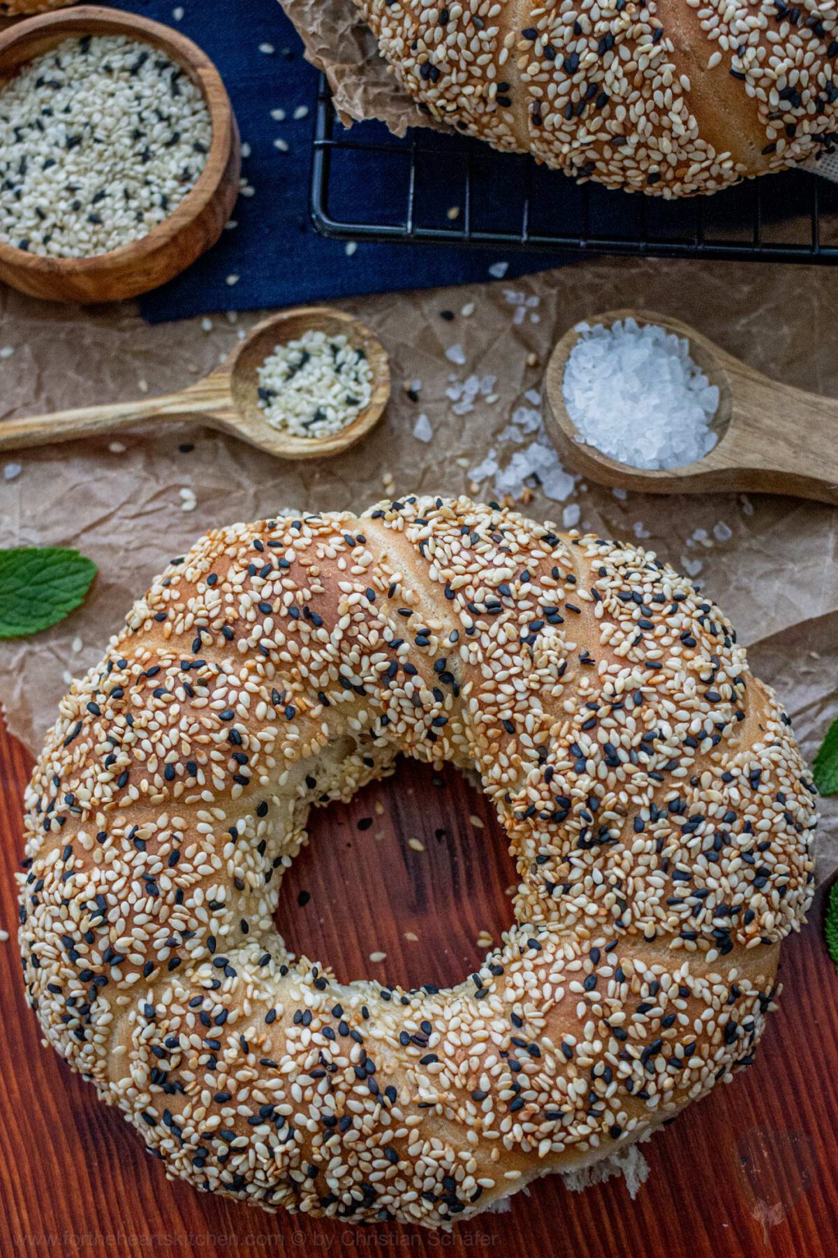 Simit – Türkische Sesamringe - For The Hearts Kitchen | Die Küche Mit ...